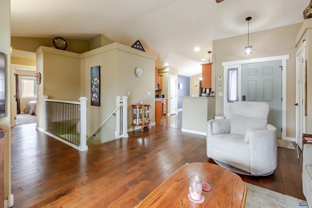 6521 SEMINOLE LN, Rapid City, SD 57702