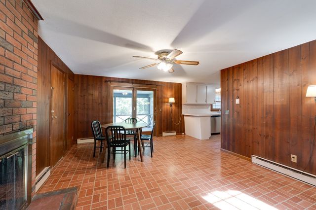 29 Indian Spring Rd, East Longmeadow, MA 01028