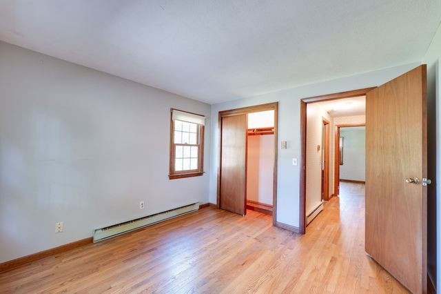 29 Indian Spring Rd, East Longmeadow, MA 01028