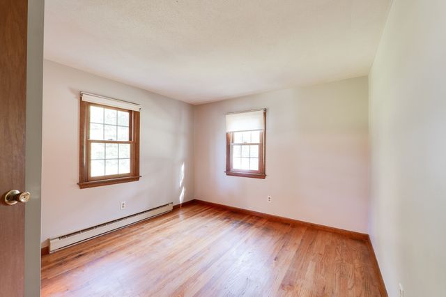 29 Indian Spring Rd, East Longmeadow, MA 01028