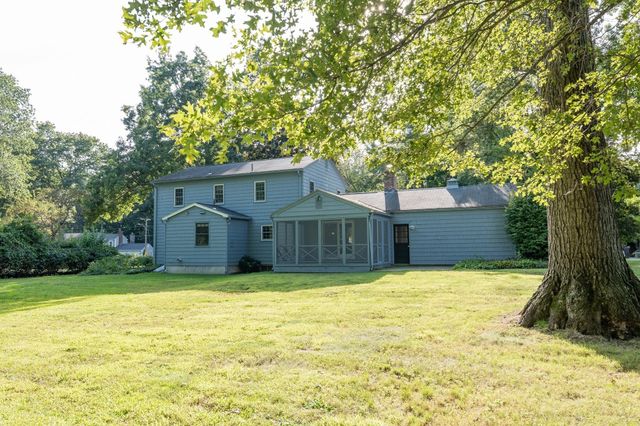 29 Indian Spring Rd, East Longmeadow, MA 01028