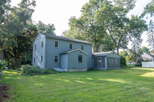 29 Indian Spring Rd, East Longmeadow, MA 01028