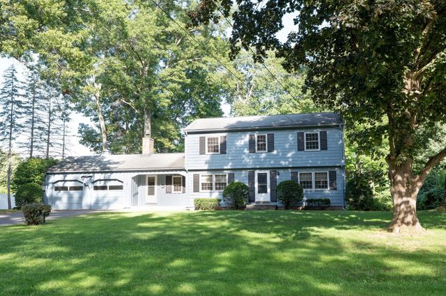 29 Indian Spring Rd, East Longmeadow, MA 01028