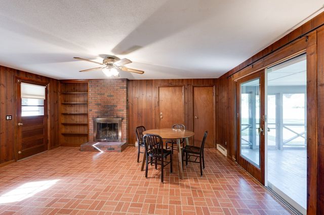 29 Indian Spring Rd, East Longmeadow, MA 01028