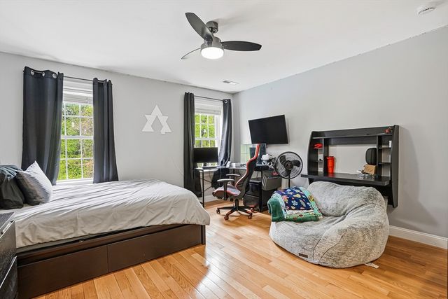 38 Gikas Ln, Marlborough, MA 01752