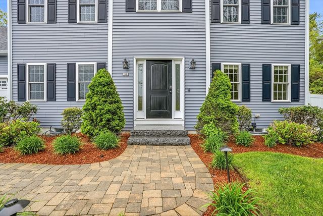 38 Gikas Ln, Marlborough, MA 01752