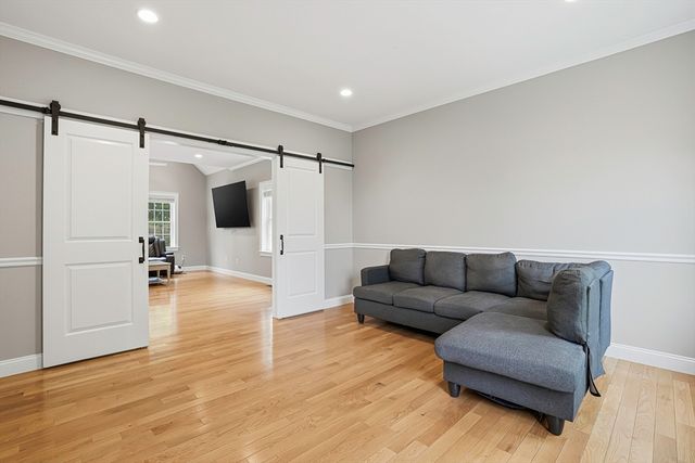 38 Gikas Ln, Marlborough, MA 01752