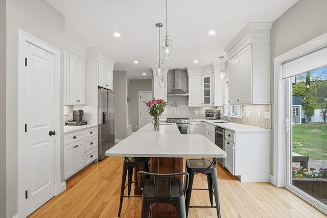 38 Gikas Ln, Marlborough, MA 01752