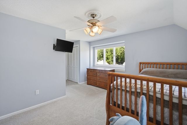 35 Cross Meadow Rd, East Longmeadow, MA 01028