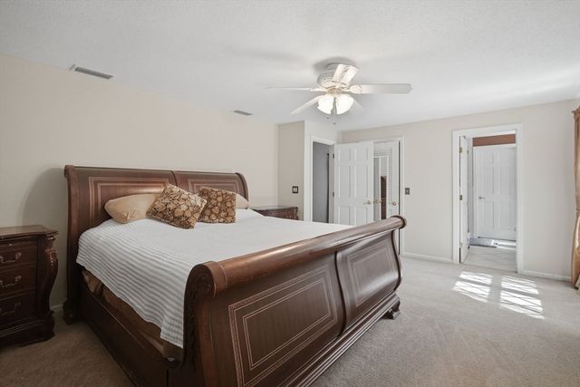 35 Cross Meadow Rd, East Longmeadow, MA 01028