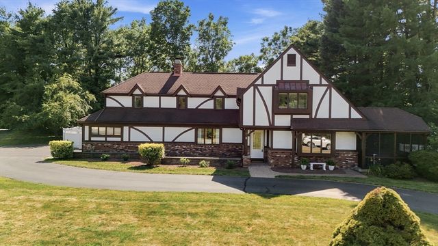 35 Cross Meadow Rd, East Longmeadow, MA 01028