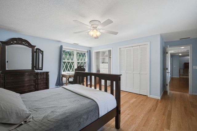 35 Cross Meadow Rd, East Longmeadow, MA 01028