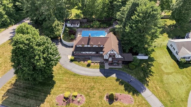 35 Cross Meadow Rd, East Longmeadow, MA 01028
