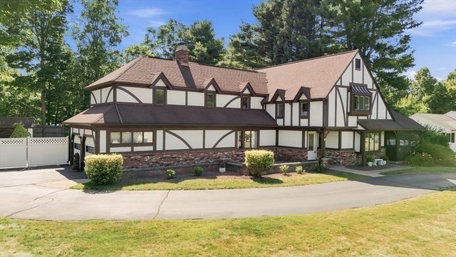 35 Cross Meadow Rd, East Longmeadow, MA 01028