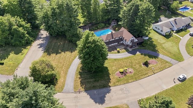35 Cross Meadow Rd, East Longmeadow, MA 01028