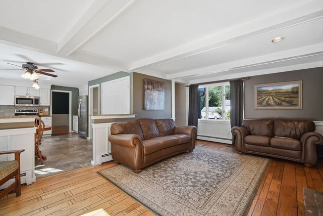 35 Cross Meadow Rd, East Longmeadow, MA 01028