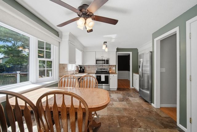 35 Cross Meadow Rd, East Longmeadow, MA 01028