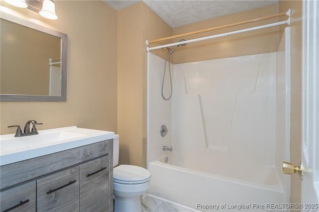 1131 Curry Ford Drive, Fayetteville, NC 28314