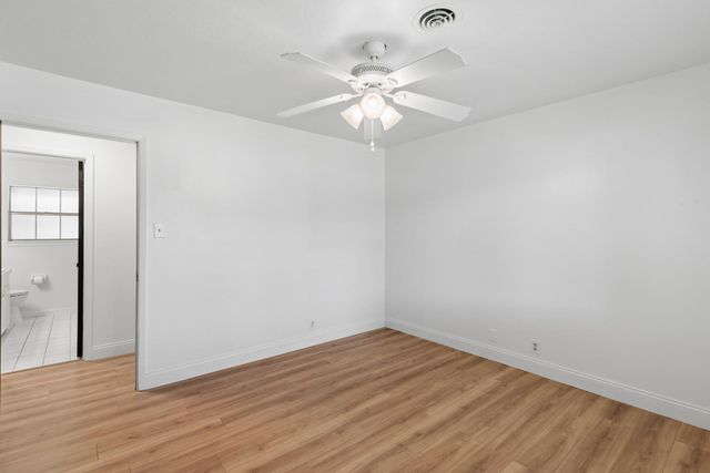 485 E Lake Drive, Livingston, TX 77351