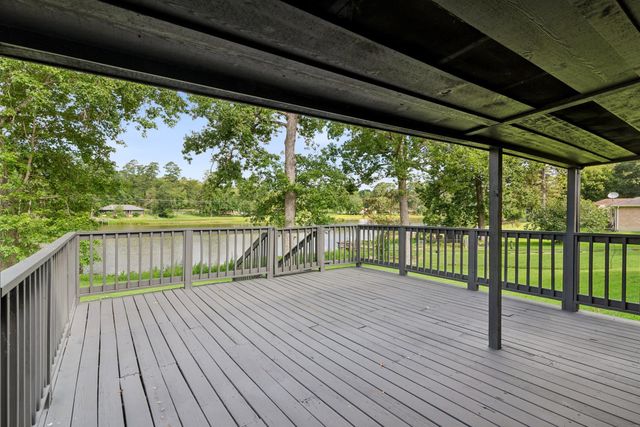 485 E Lake Drive, Livingston, TX 77351