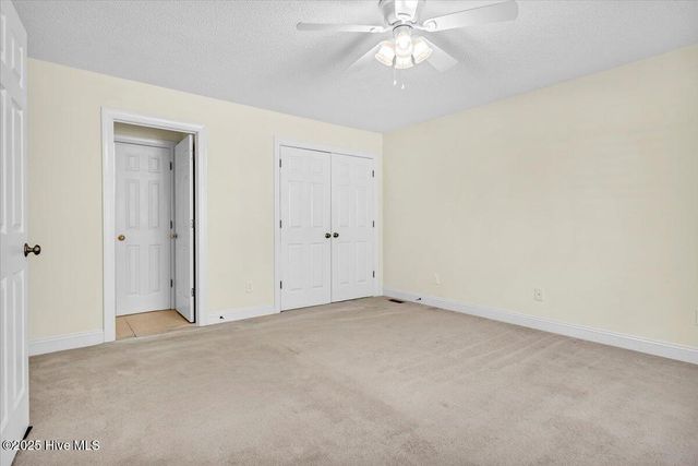 814 Canal Cove Road, Lake Waccamaw, NC 28450