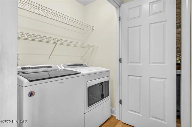 814 Canal Cove Road, Lake Waccamaw, NC 28450