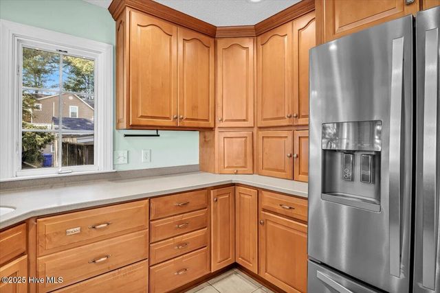 814 Canal Cove Road, Lake Waccamaw, NC 28450