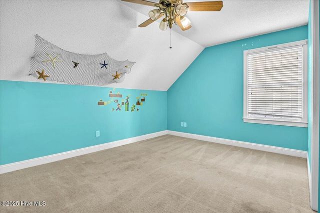 814 Canal Cove Road, Lake Waccamaw, NC 28450