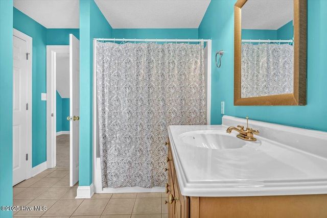 814 Canal Cove Road, Lake Waccamaw, NC 28450