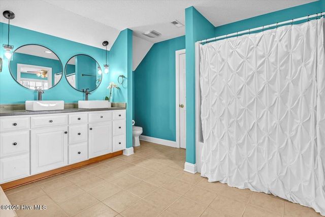 814 Canal Cove Road, Lake Waccamaw, NC 28450