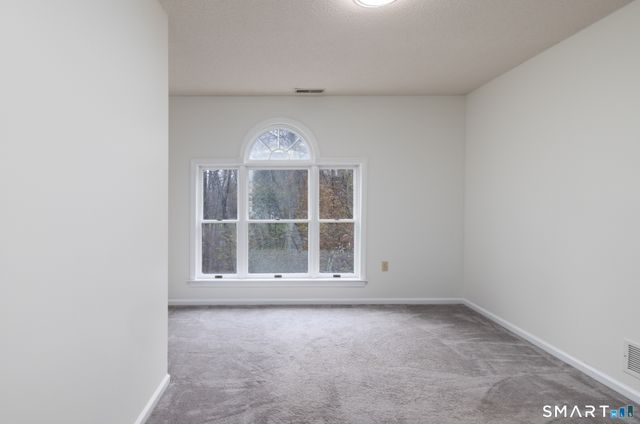 90 Fenn Road, Middlebury, CT 06762