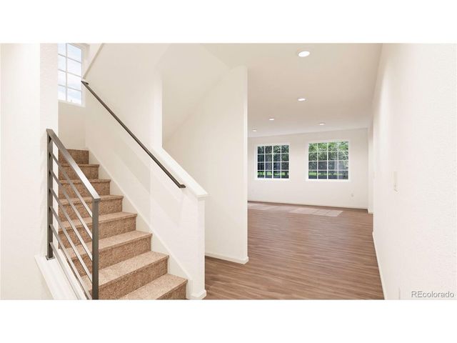 22274 E 39th Ave, Aurora, CO 80019