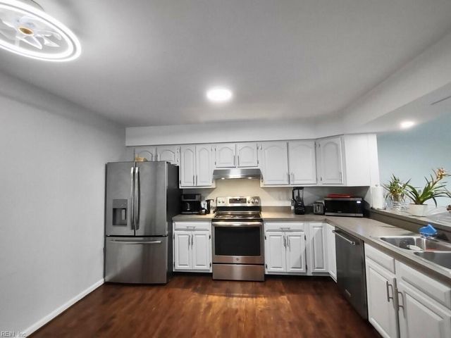 2205 Timberdale CT, Virginia Beach, VA 23456