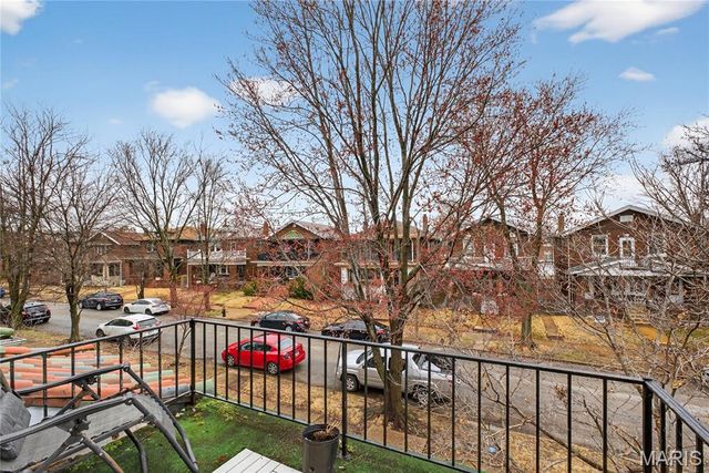 4958 Tholozan Avenue, St Louis, MO 63109