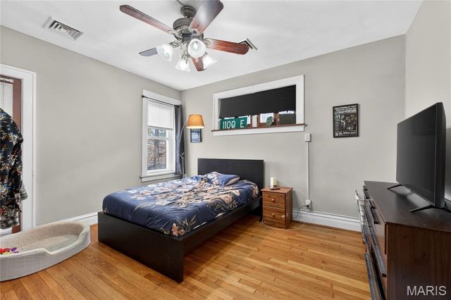 4958 Tholozan Avenue, St Louis, MO 63109