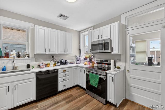 4958 Tholozan Avenue, St Louis, MO 63109