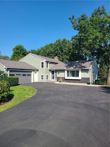 6156 County Road 41, Farmington, NY 14425