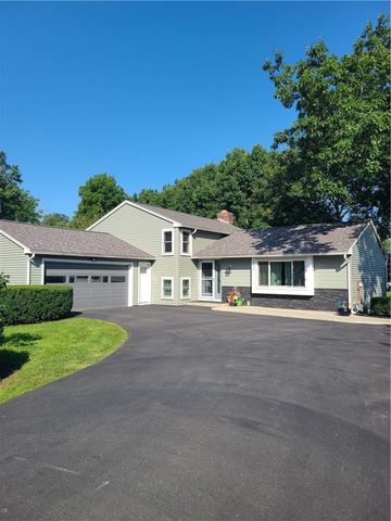 6156 County Road 41, Farmington, NY 14425