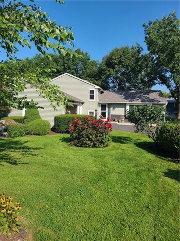 6156 County Road 41, Farmington, NY 14425