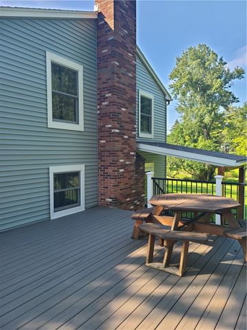 6156 County Road 41, Farmington, NY 14425