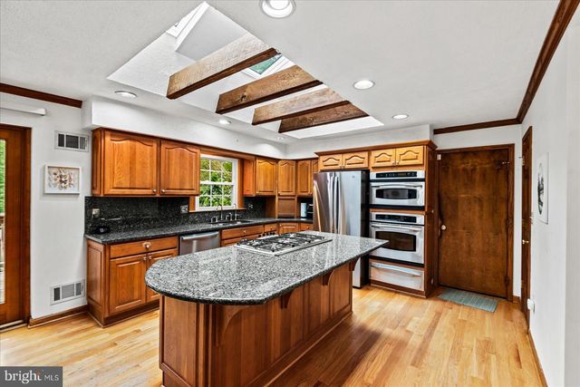 13661 VAN DOREN RD, Manassas, VA 20112