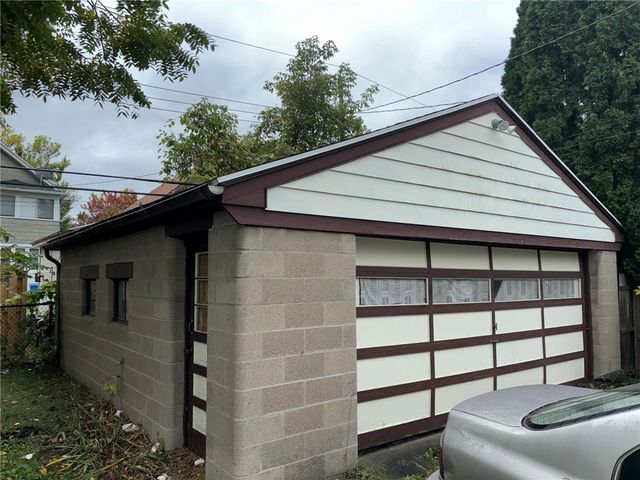 51 Sylvester Street, Rochester, NY 14621