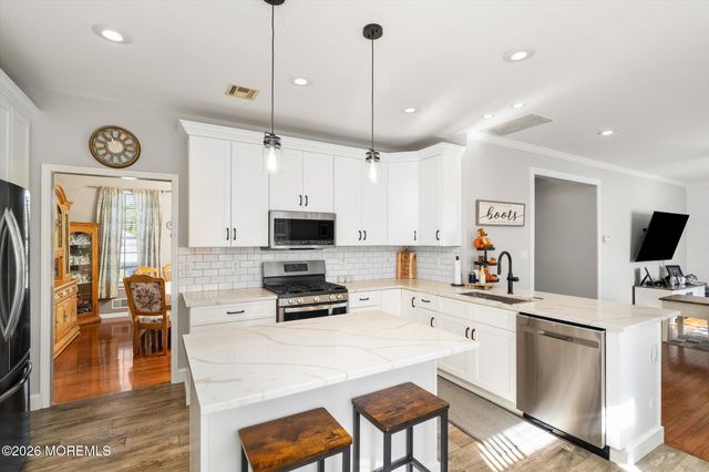 15 Smith Drive, Allentown, NJ 08501