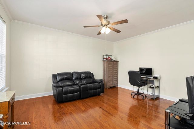 15 Smith Drive, Allentown, NJ 08501