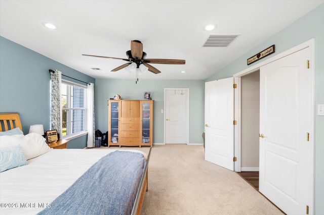 15 Smith Drive, Allentown, NJ 08501