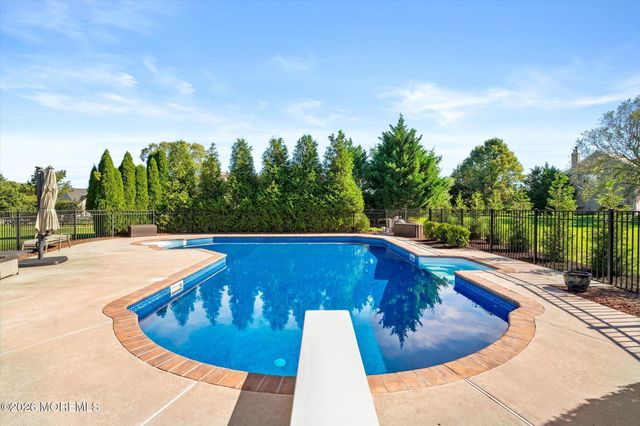 15 Smith Drive, Allentown, NJ 08501
