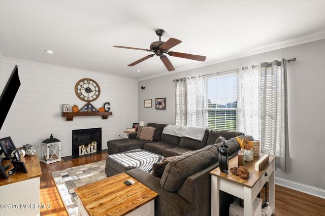 15 Smith Drive, Allentown, NJ 08501
