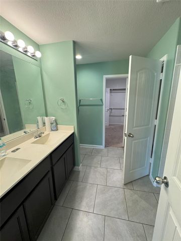 8310 Oakleaf Meadow Court, Rosharon, TX 77583