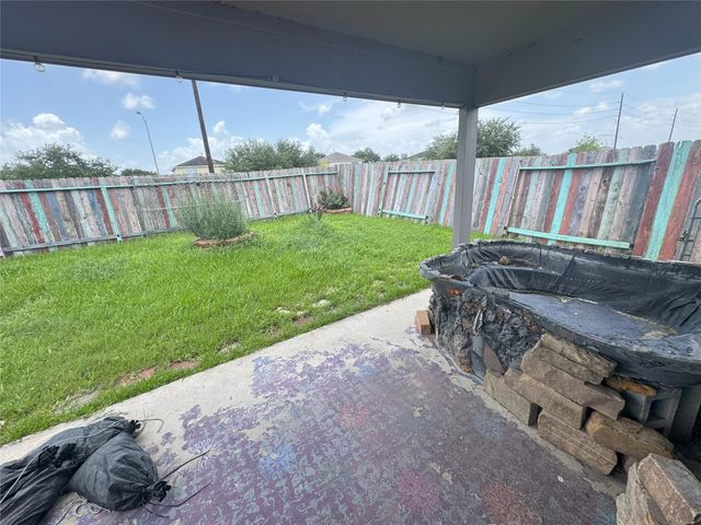 8310 Oakleaf Meadow Court, Rosharon, TX 77583