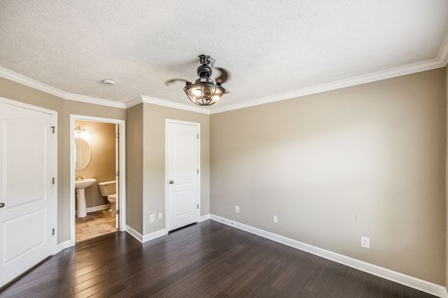 1537 Constitution Ave, Nashville, TN 37207